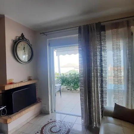 Gk Seaside Maisonette