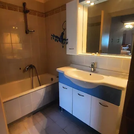 Gk Seaside Maisonette Apartamento Kamari (Corinthia)